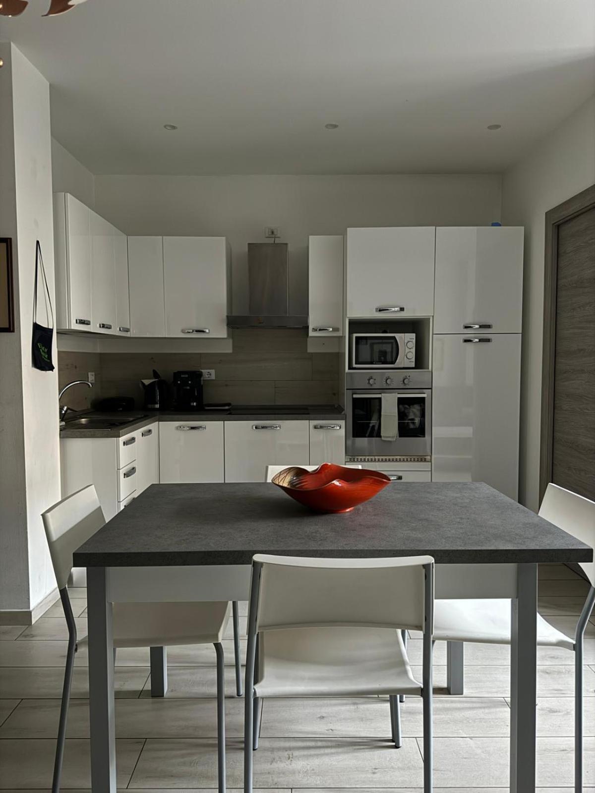 The Lighthouse - Central Apartment Aoste Extérieur photo
